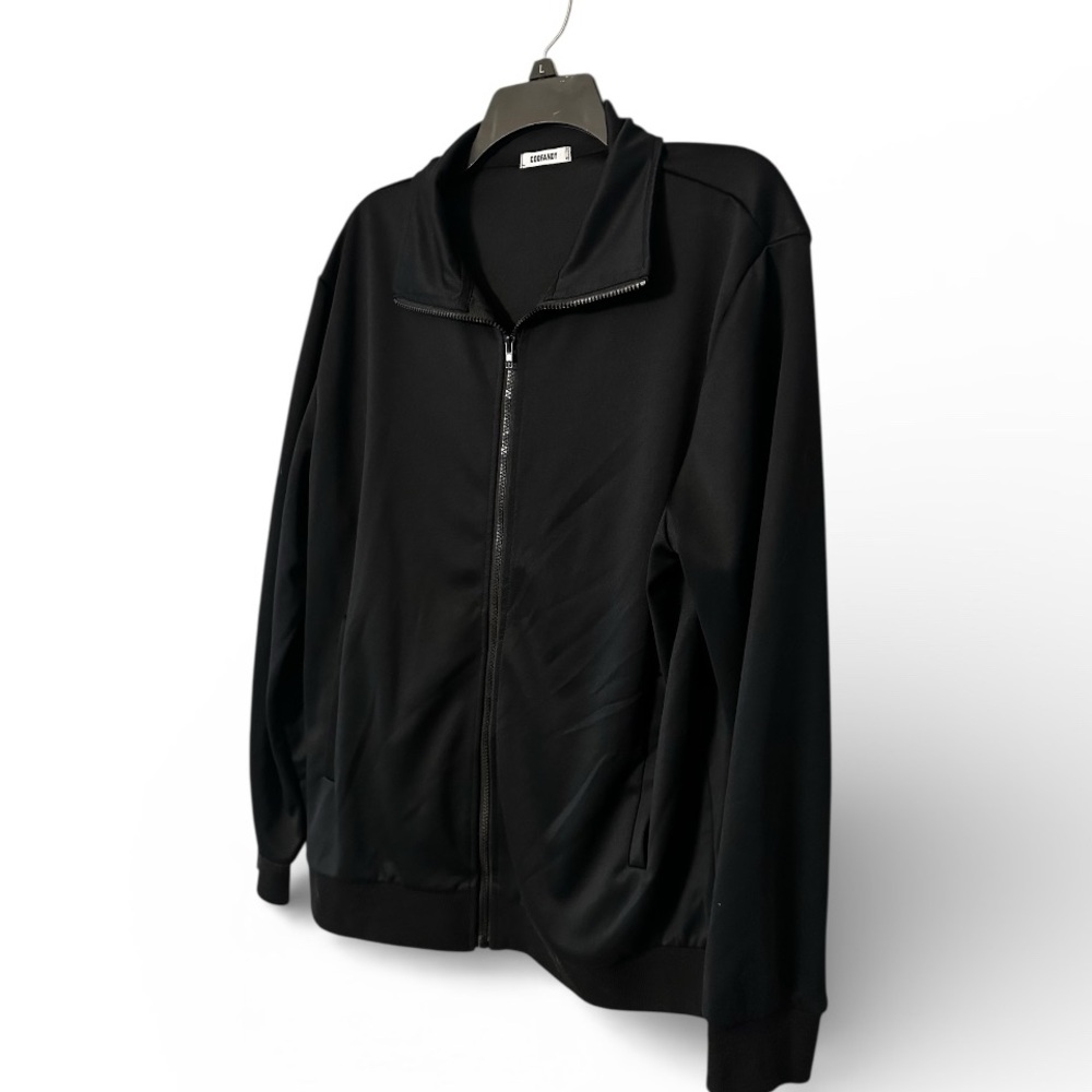Men's Classic Black Zip-Up Jacket
A10